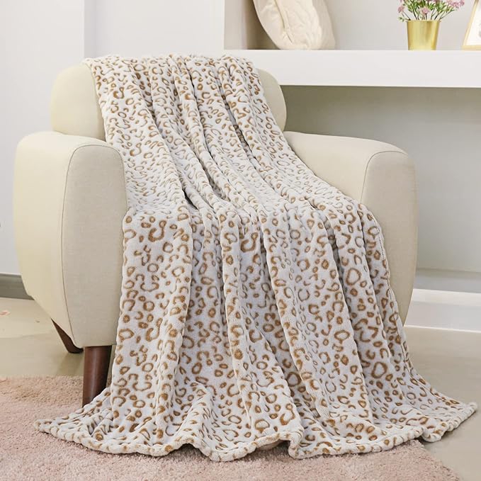 Flannel Fleece Throw Blanket with Leopard Print